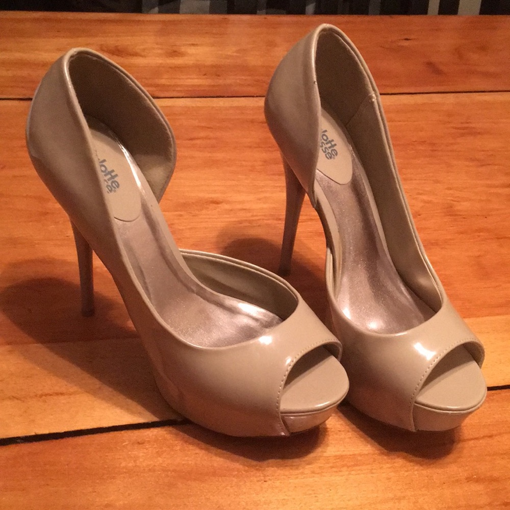 Beige stilettos